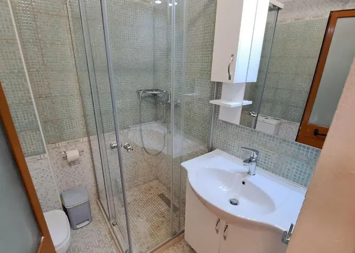 Ocean Bloom Escape B62 *