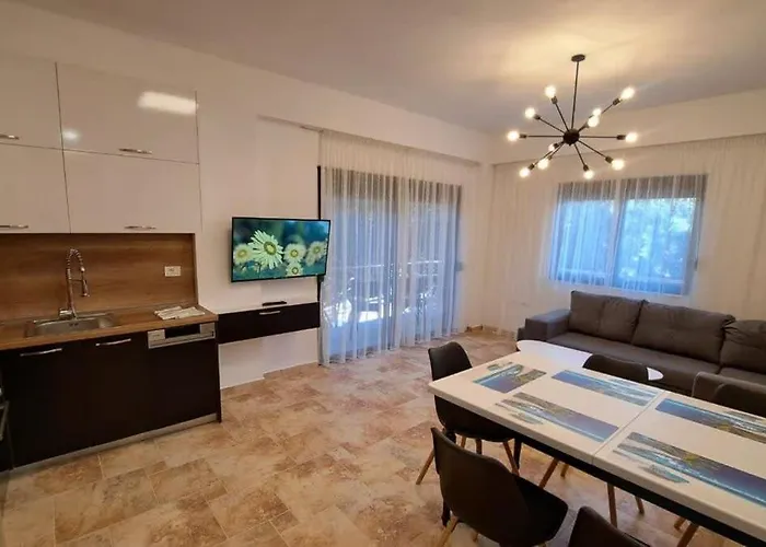 Ocean Bloom Escape B62 *