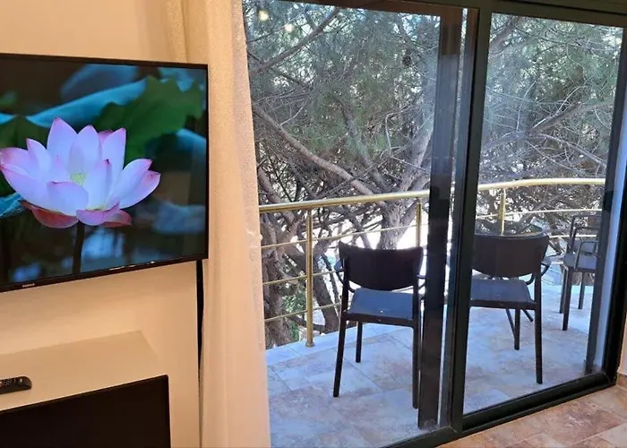 Ocean Bloom Escape B62 *